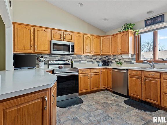 2nd image of 2806 Haggard Dr