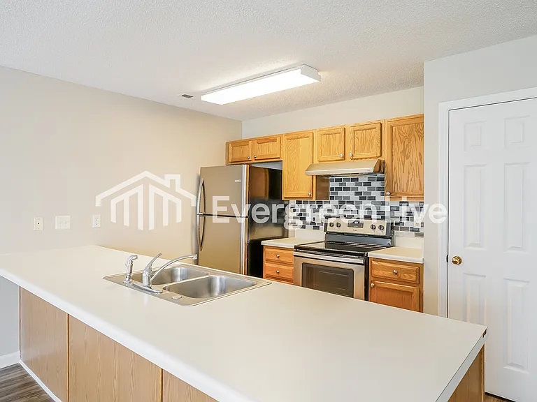 4802 Tanglewood Oaks St — Photo 8