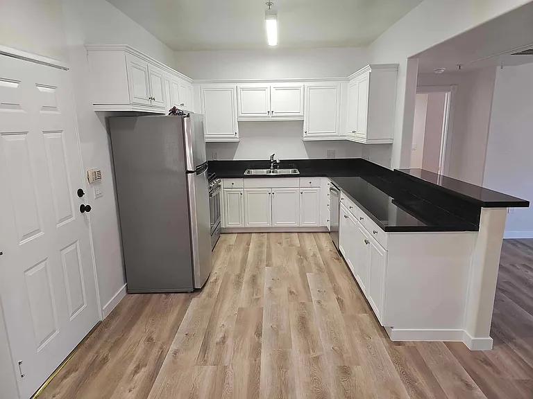 Fruitland Dr — Photo 11