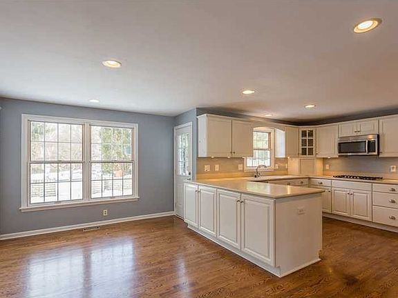 Breakfast Area/Room.