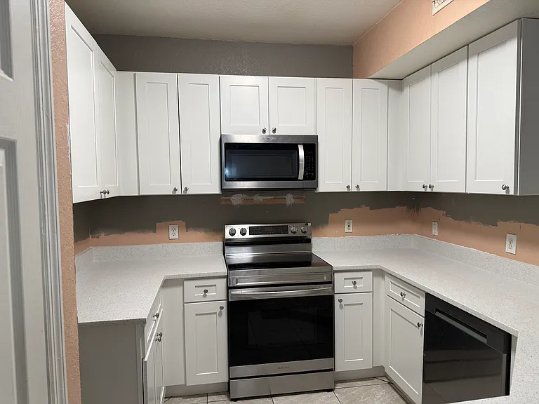 2000 Erving Cir #GROUND FLOOR — Photo 1