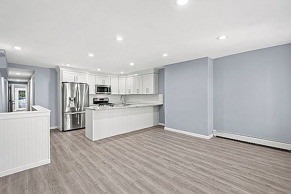 1st image of 687 Macdonough St #1