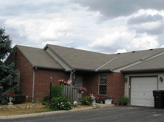 Attached One Car Garge