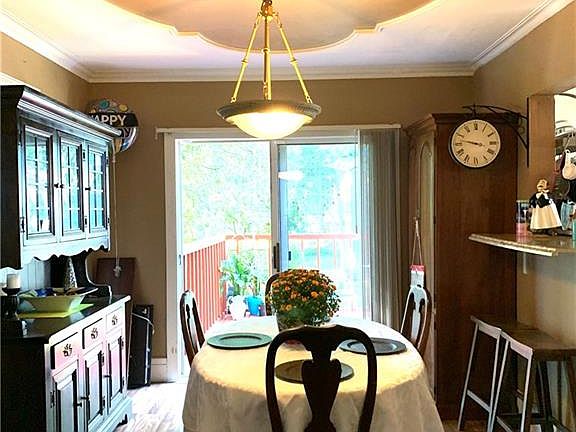 5th image of 134 Cortland Pl