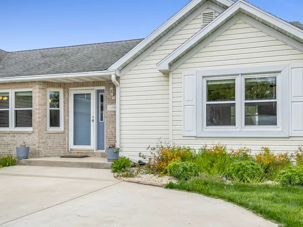 430 S Division St, Braidwood, IL 60408