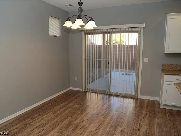10642 Cave Ridge St — Photo 11