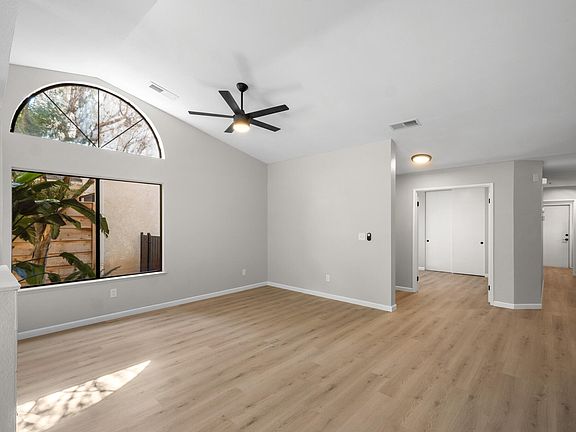 5th image of 1516 E Castleview Drive