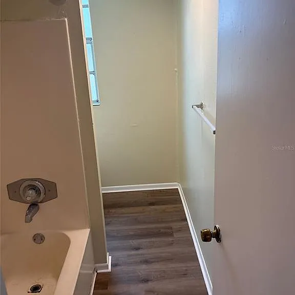 111 S Newport Ave #15 — Photo 7