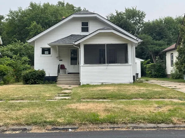 1515 Bruner St, Rockford, IL 61103