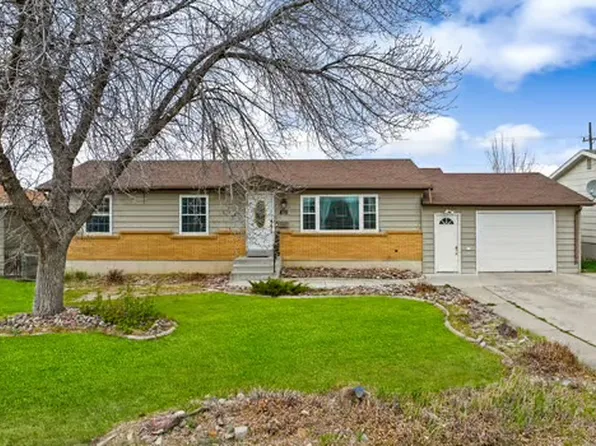 813 36th Ave NE, Great Falls, MT 59404