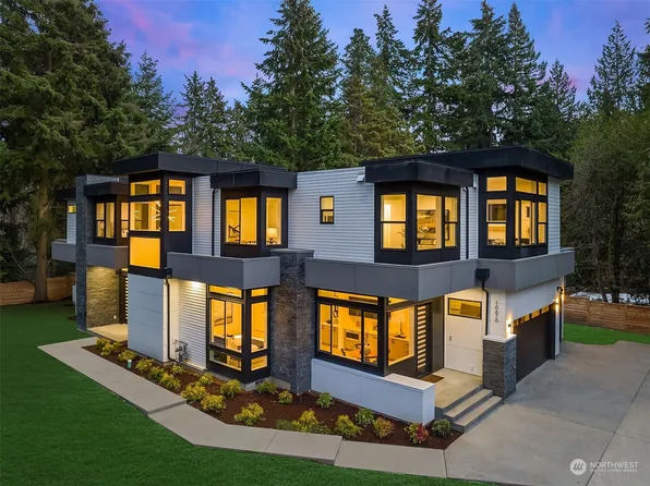 10670 Woodhaven Lane, Bellevue, WA 98004