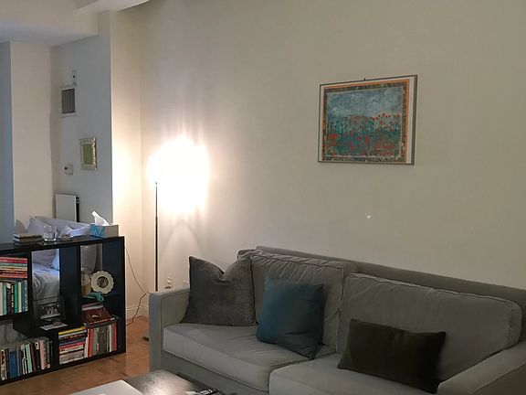 2nd image of 88 Greenwich St APT 311