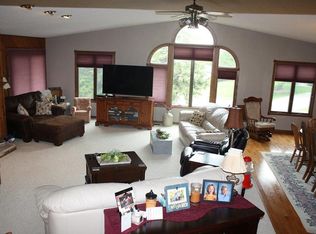 482 W 11th St, Winner, SD 57580