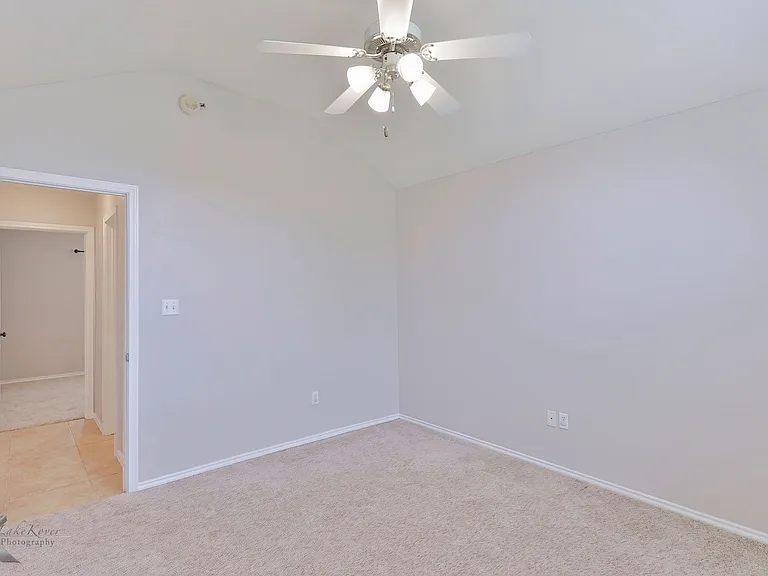 7825 Thompson Pkwy — Photo 14