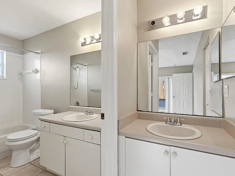 9312 NW 54th St #9312 — Photo 24
