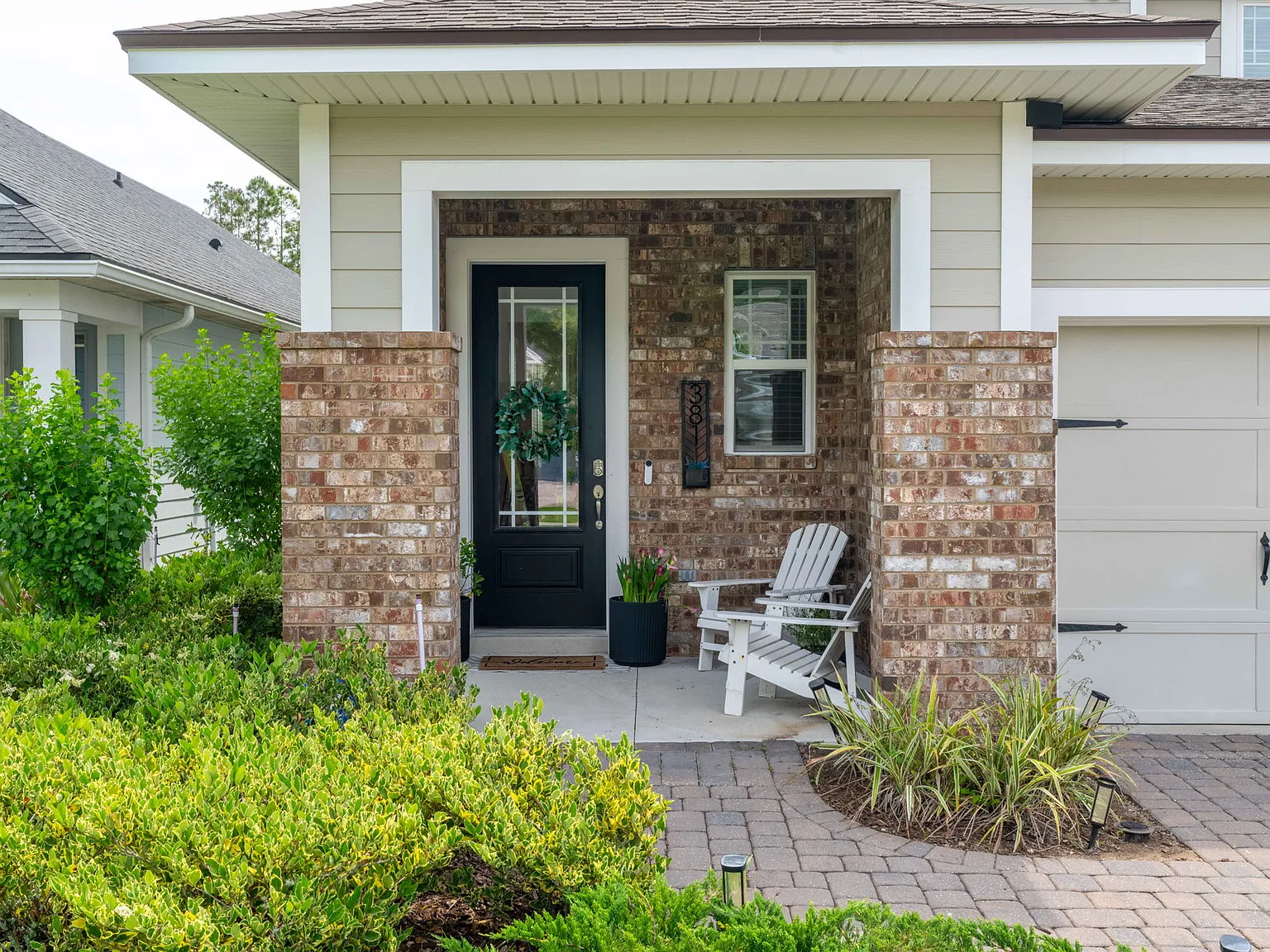 4 bed, 2254 sqft, $4,500 — Photo 3