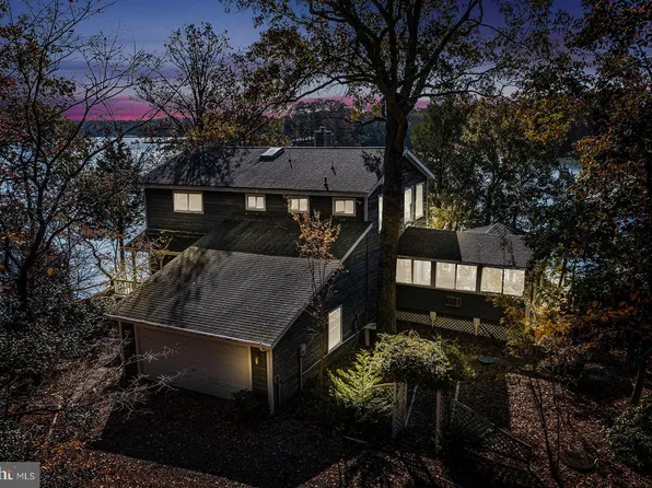 196 Gull Ln, Heathsville, VA 22473