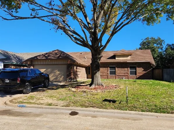 4376 Hemingway Dr, Grand Prairie, TX 75052