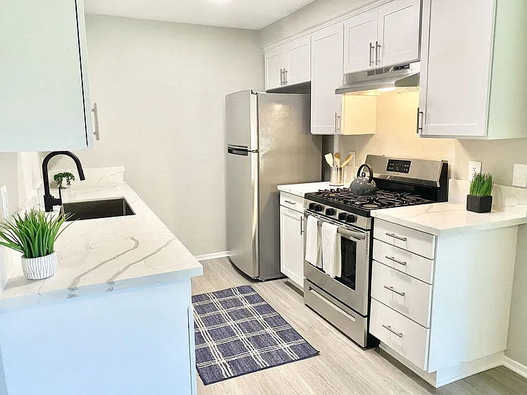 The BLVD Apartments — Photo 11