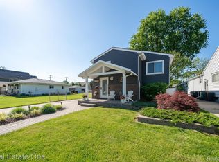61 Tecumseh St, Clawson, MI 48017