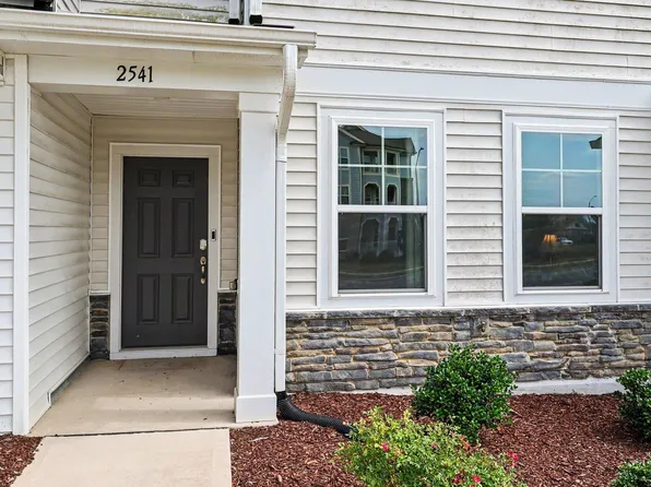 2541 Kasota Ln, Raleigh, NC 27610