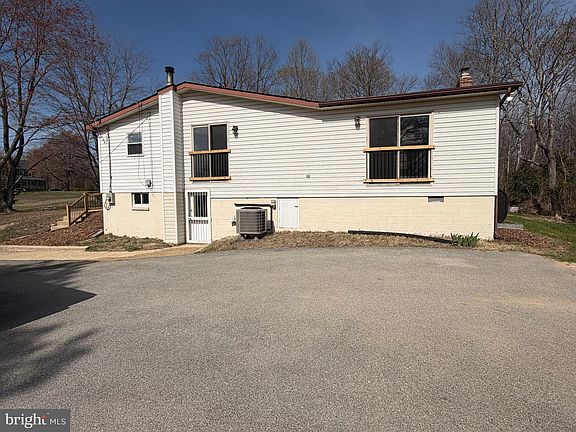 3rd image of 7285 Clyde Jones Rd