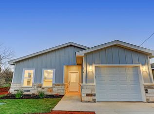 137 W Elm Dr, Marble Falls, TX 78654