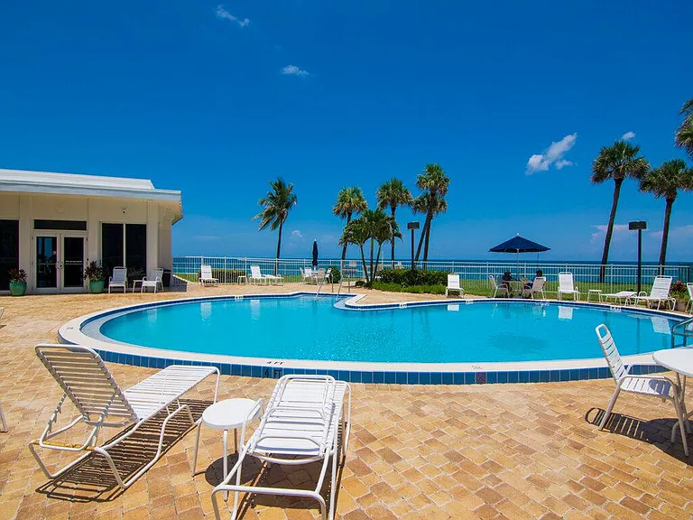 3554 Ocean Dr #1102 — Photo 27