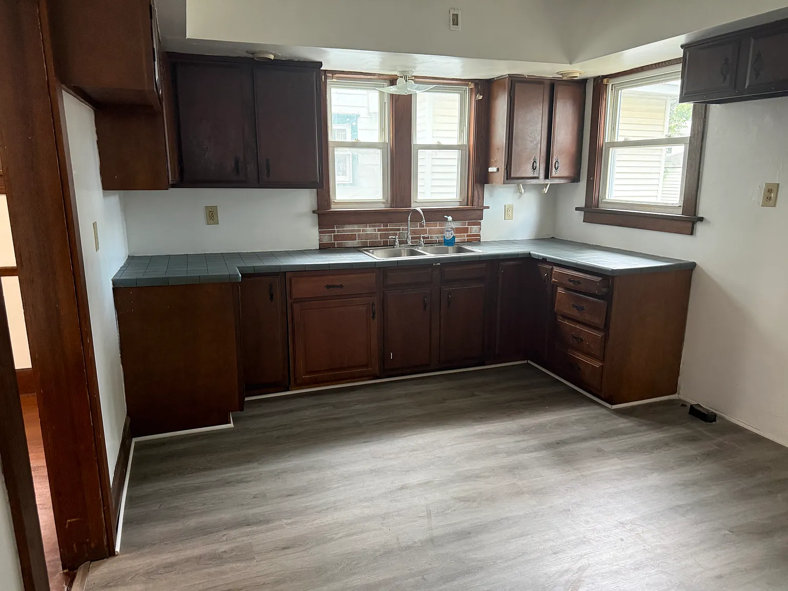 3 bed, 1664 sqft, $1,250 — Photo 2