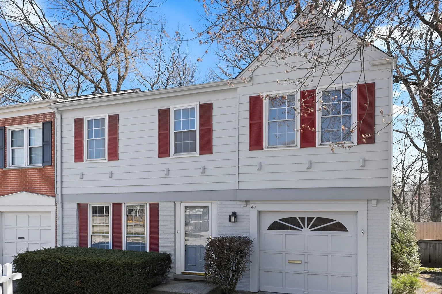 80 Linden Ave photo 1