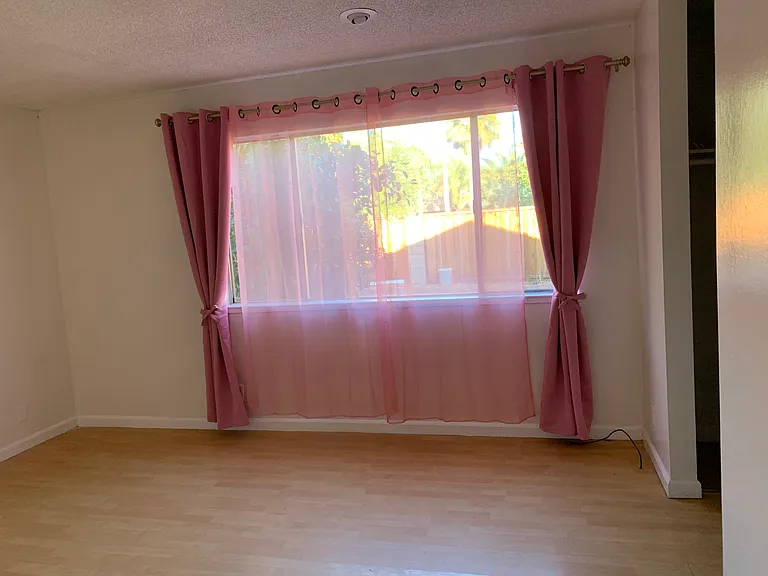 481 Gemma Dr — Photo 8