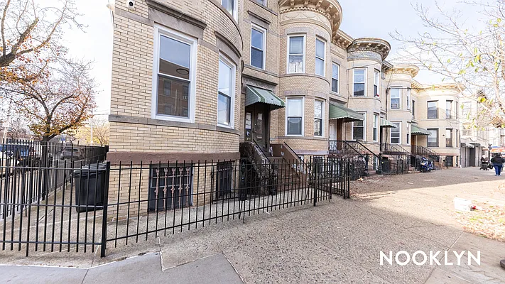 Rented by Nooklyn NYC LLC | media 34