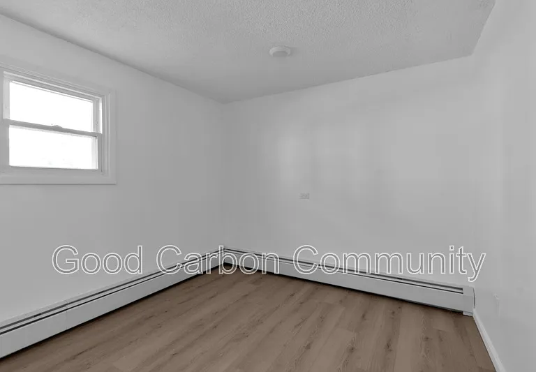 3904 Seneca St #A — Photo 11