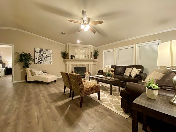 5th image of 3021 N Greer Ave