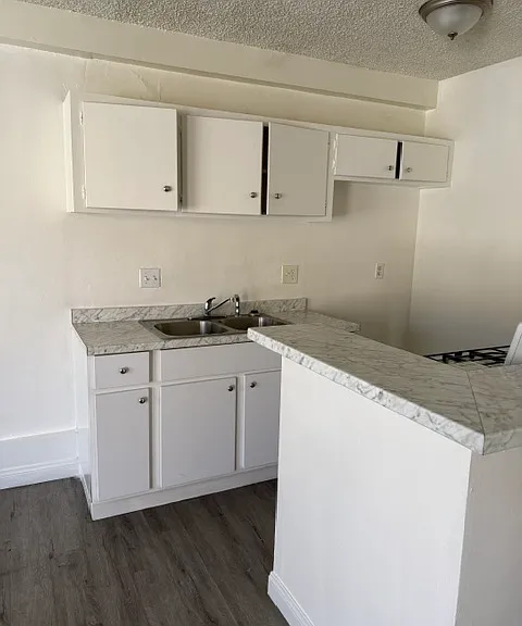 1827 W Sumac Ln #2 — Photo 4