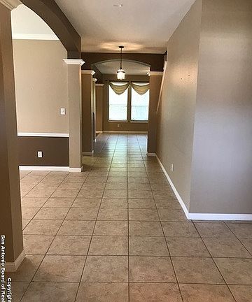 4th image of 7414 Carriage Bay
