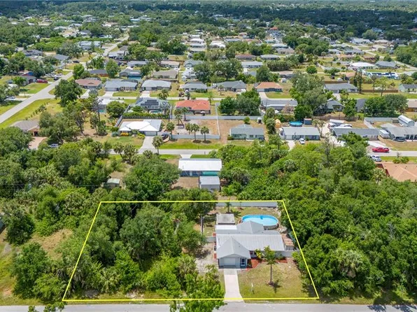 732 Haleybury St, Pt Charlotte, FL 33948