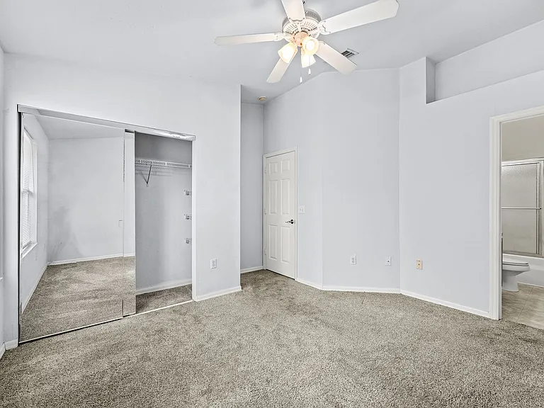 3970 SW 20th Ave #903 — Photo 8