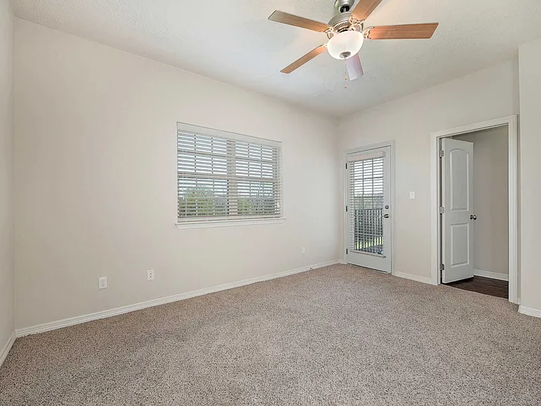 537 Forest Dr — Photo 10