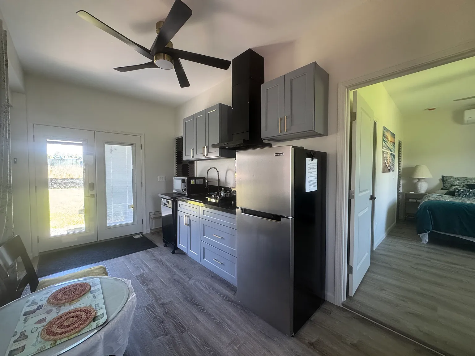 1 bed, $2,200 — Photo 2