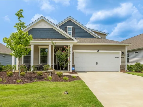 6493 Grogan Hill Rd, Whitsett, NC 27377