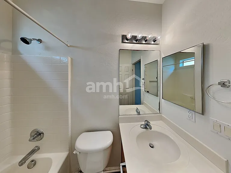 1509 S 123rd Dr — Photo 15