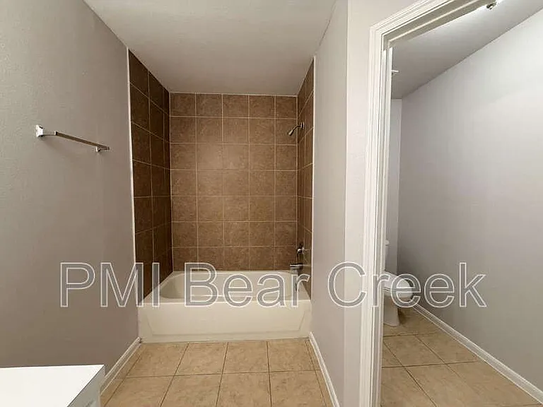 6407 Waldron Dr #A — Photo 17