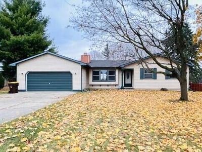 1207 Flanders Rd, Charlotte, MI, 48813