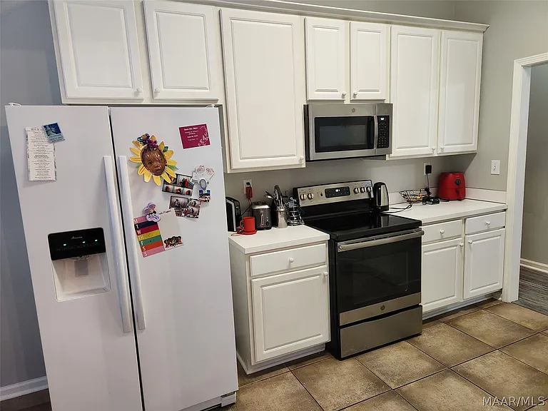 9513 Greythorne Way — Photo 8