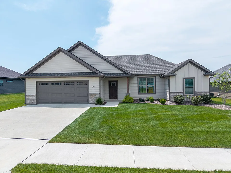 1017 Spyglass Ct