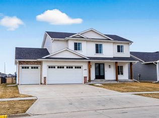 3338 9th Ave SW, Altoona, IA 50009