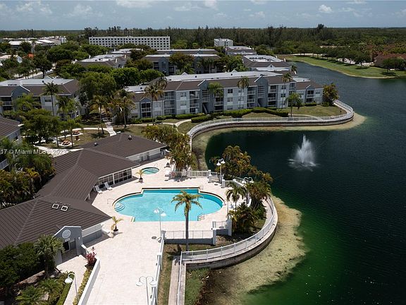 3rd image of 8540 SW 212th St APT 306