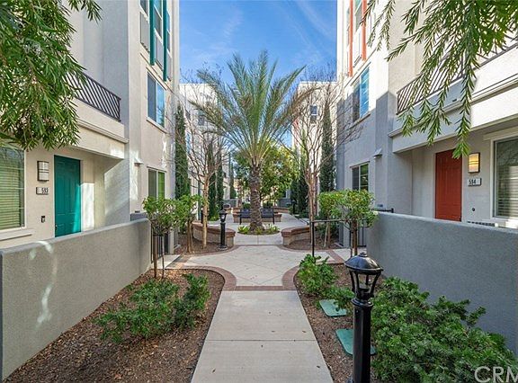 4th image of 594 Orlando Ct