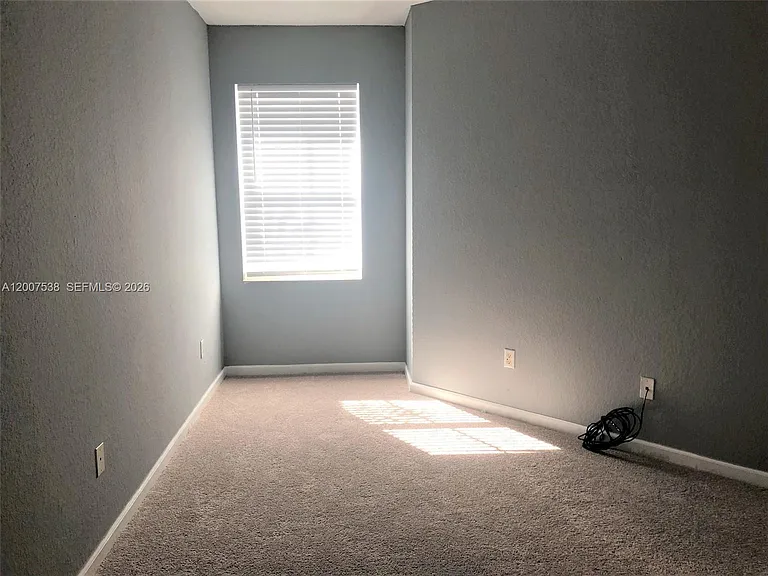 8209 SW 25th Ct — Photo 27